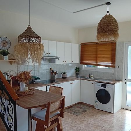 Melanos Residence 2 Bdrm Townhouse With Private Pool Klorakas Exterior photo